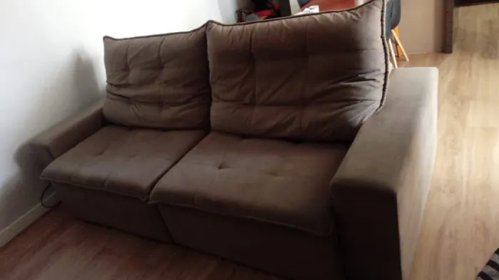 Sofa reclinável e retrátil, 4 lugares