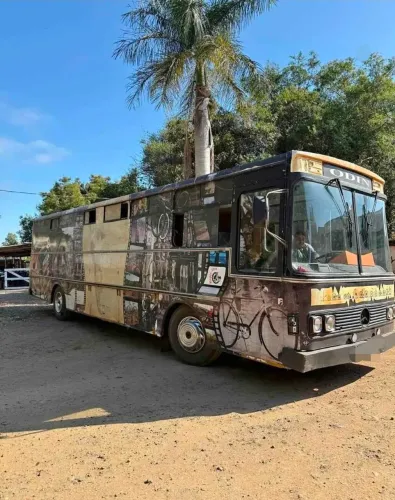 MERCEDES-BENZ ÔNIBUS MOTORHOME