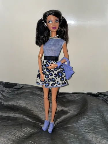 Boneca Barbie fashionistas mattel articulada cabeça extra 2010