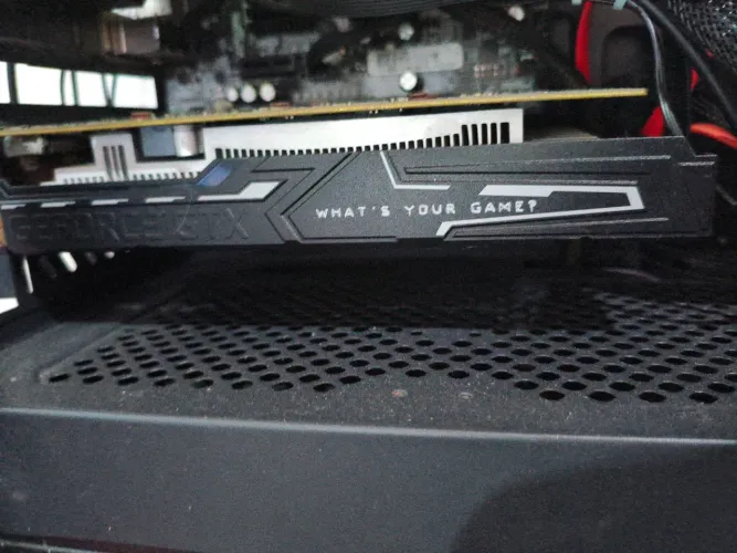 Placa de vídeo Nvideageforce GTX1650 4G