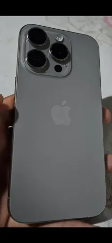 Iphone 15 pro novíssimo 
