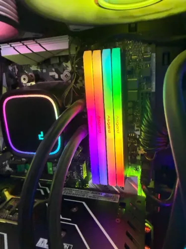 Memória RAM Asgard RGB DDR4 16GB (2x8GB) 3200MHz