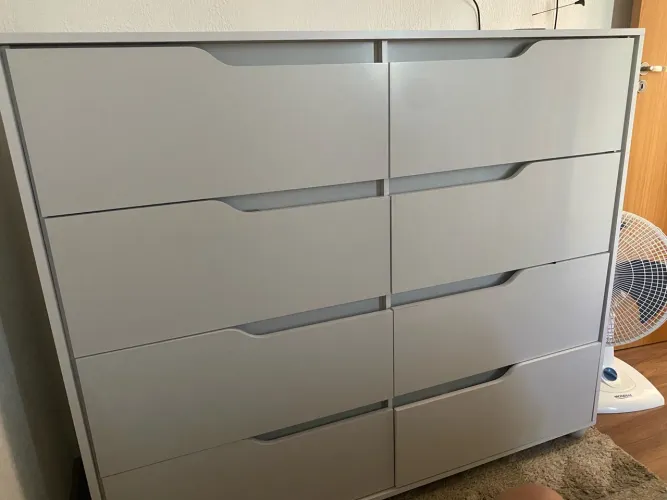 Cômoda 8 gavetas
