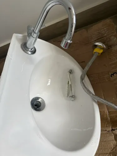 Lavatório pequeno banheiro 