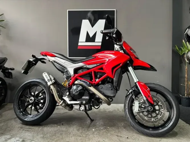 DUCATI HYPERMOTARD 821 2016 13.000km - Segundo dono - Excepcionalmente impecável