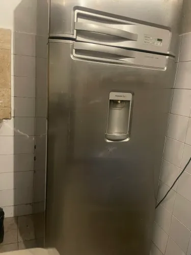 Refrigerador Electrolux Celebrate / Blue Touch