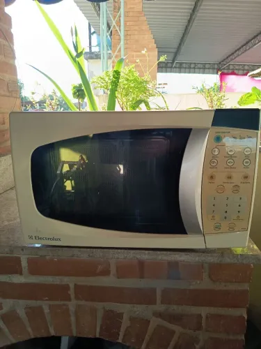 Microondas Electrolux 20L