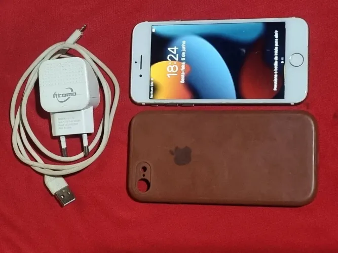 iPhone 7 256 gb acompanha carregador 