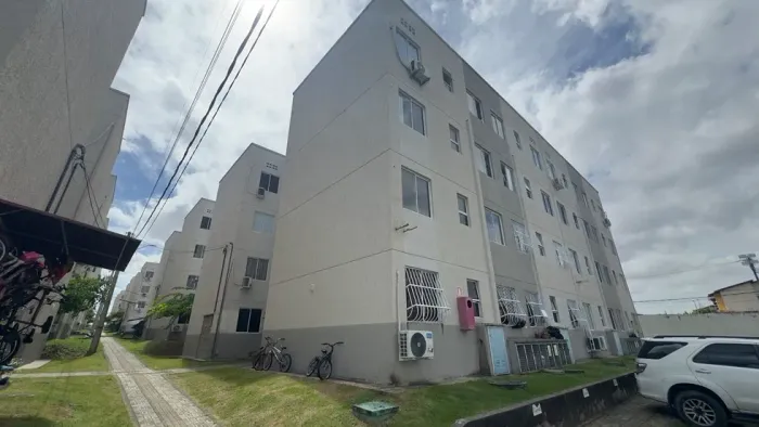 Apartamento térreo com 2 quartos em Caucaia | Condomínio com lazer e portaria 24h