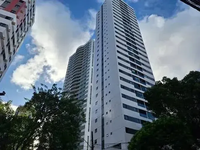 Apartamento com 100m², 3 quartos, 2vagas, andar alto, na Madalena - Recife - PE
