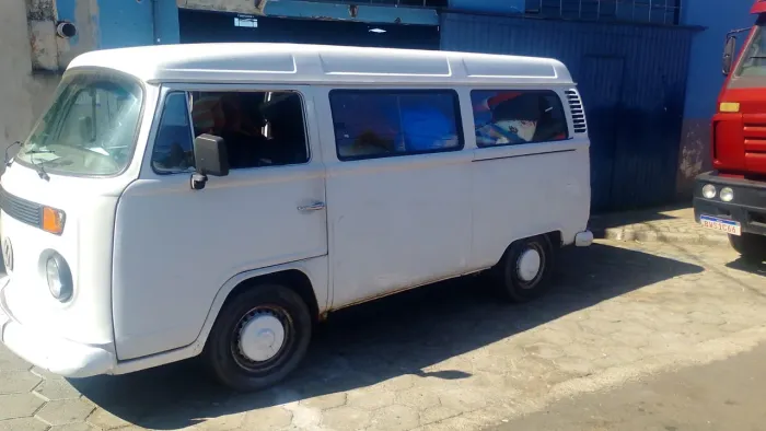 Volkswagen Kombi Standard/ Luxo/ Serie Prata 2000