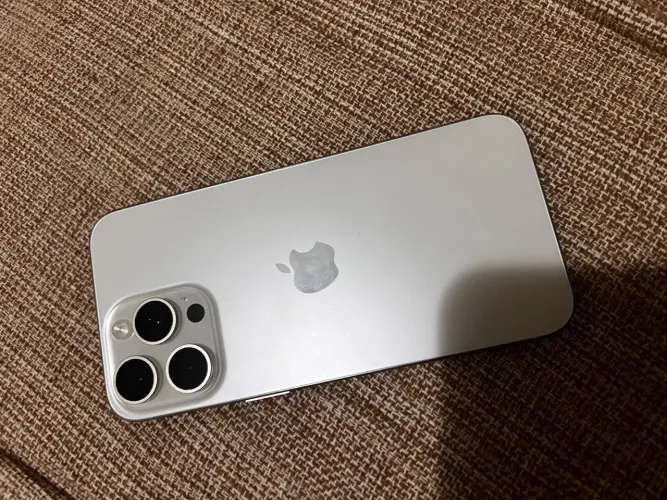 iPhone 15 pro max 