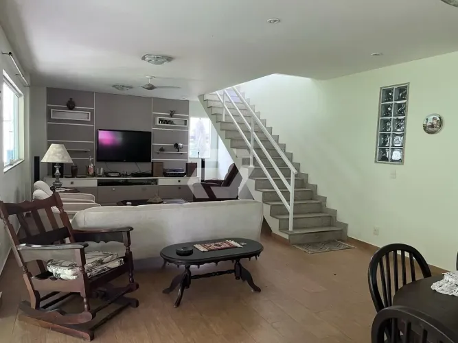 Fazenda/Sítio/Chácara para venda com 600 metros quadrados com 4 quartos