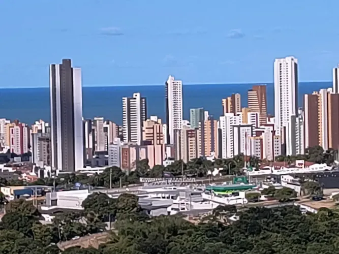 Lindo Apto 68 m² - Bem Localizado no Bairro/Estados/Ipês 2 qtos S/1 suíte Vista P/Mar Ven