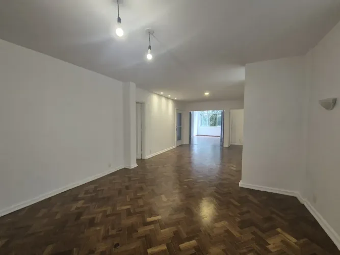 Imóvel para venda possui 166 metros quadrados com 3 quartos em Flamengo - Rio de Janeiro -