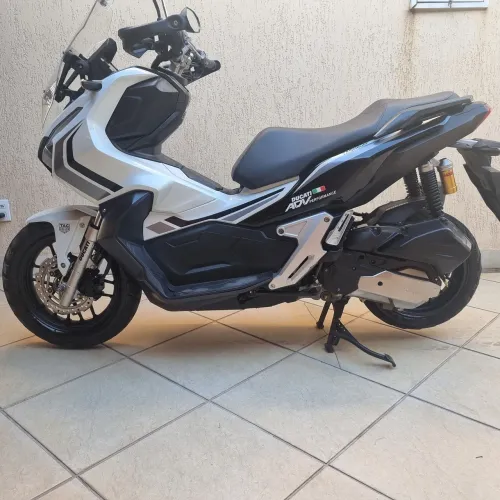 HONDA ADV 150
