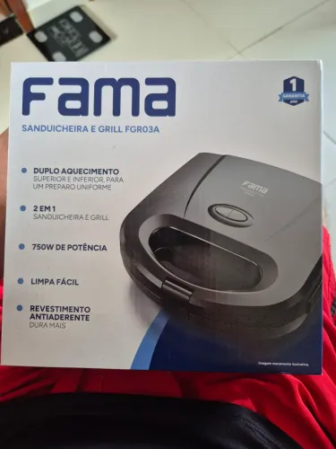 Torradeira Grill fama 220v