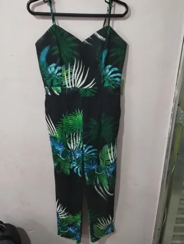 Macacão folhado em tecido poliéster com bolsos, Marca Olly, tamanho P/ Sem defeitos