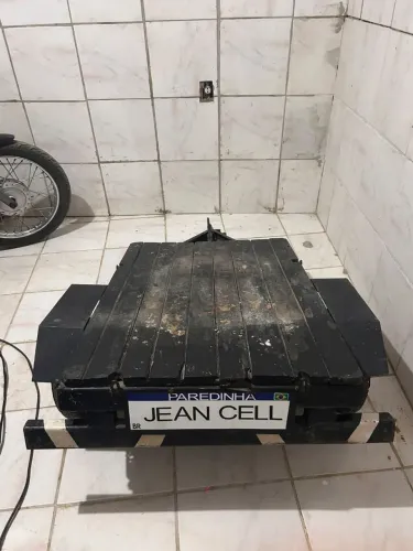 Carretinha de paredão de som