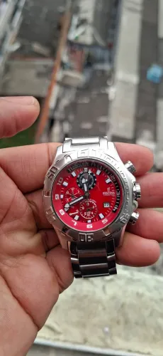 Relógio  festina original vendo olx pay mais entrega para todo Brasil faço envio 