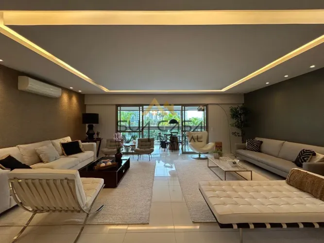 Apartamento à venda com 260m² e 4 suítes no Santa Mônica Jardins, Barra da Tijuca REF: AP0