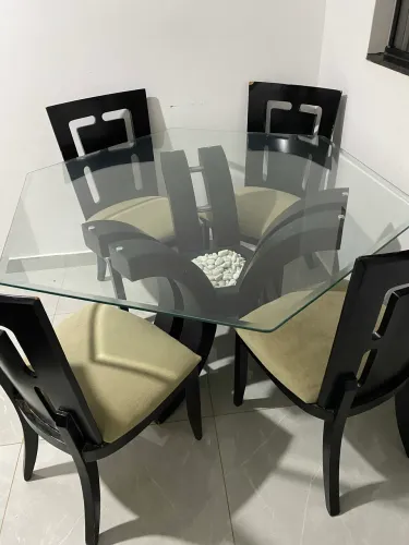 Mesa 4 cadeiras