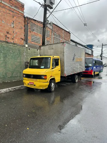 Mercedes-Benz 912 Ano 1989 - Com Baú de Alumínio - Pronta para Trabalhar!