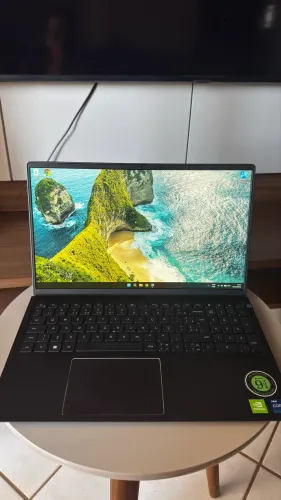 Notebook Dell Vostro 15 5510 i7 11ª Geração | 16GB RAM | NVIDIA MX450 | SSD 256GB