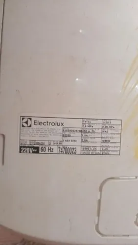 Vendo evaporadora Eletrolux 12000 btus