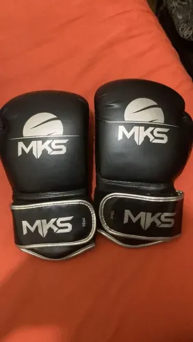 Luva de boxe (muay Thai/kickboxing) MKS + bandagem de brinde 