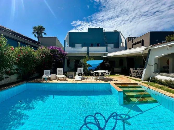 Casa à venda no Condomínio Jardim Acapulco no Guarujá | Omega Imóveis