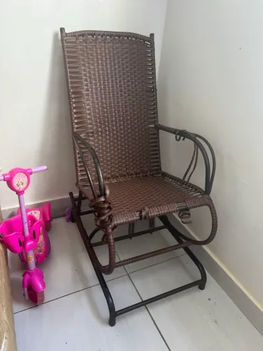 CADEIRA DE BALANÇO