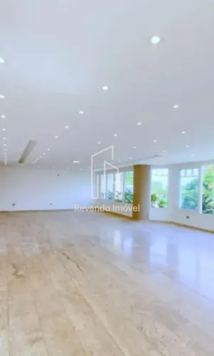 Luxuosa mansão de 5 quartos e 5 suítes no Jardim Leonor, São Paulo-SP: 5 banheiros, 5 vaga