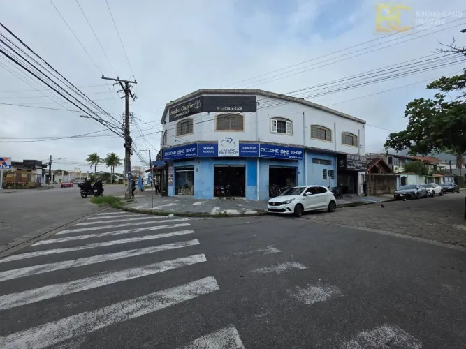 Sala para locação no centro da cidade a 500m do mar - Centro - Peruíbe/SP