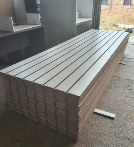 Painel canaletado em mdf