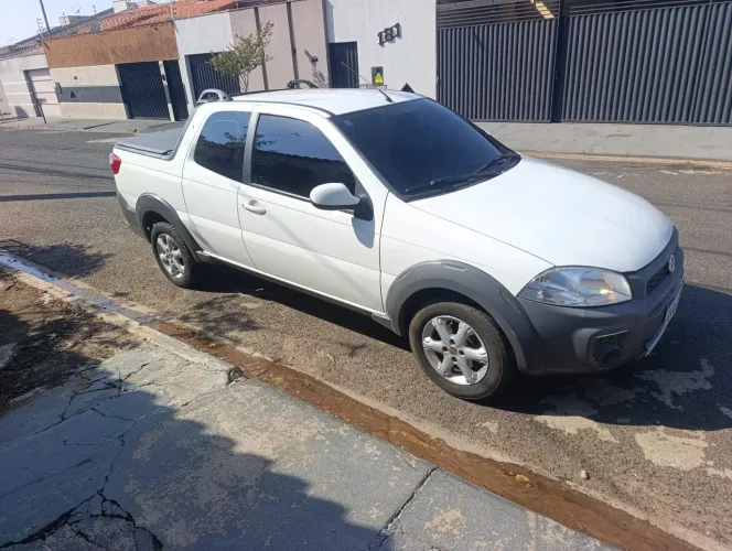 Fiat Strada Freedom 1.4 Flex 8V CD 2020