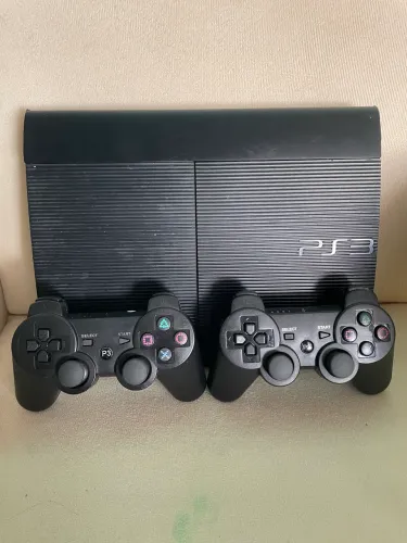PS3 SLIM COM 2 CONTROLES E VÁRIOS JOGOS 