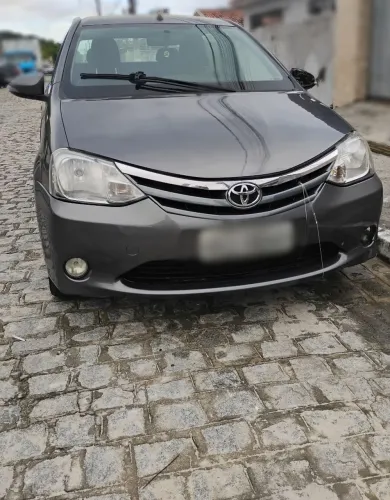Toyota Etios XLS Sedan 1.5 Flex 16V 4P Mec. 2015