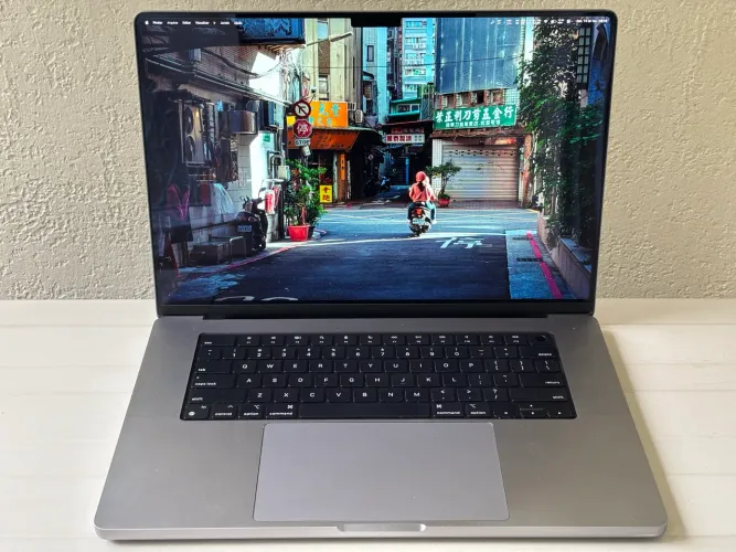 MacBook Pro 16-inch [M1 Max (32/1024GB)]