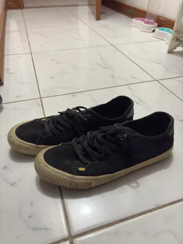 Tenis 42