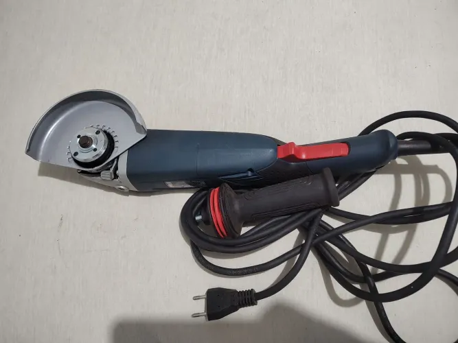 Esmerilhadeira 1800w bosch