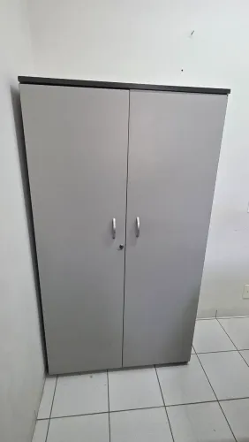 Armário escritório multiuso