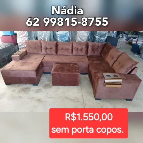 SOFÁ MARROM DE CANTO COM CHAISE 