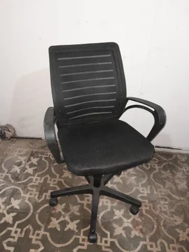 Cadeira para escritório em tela mesh