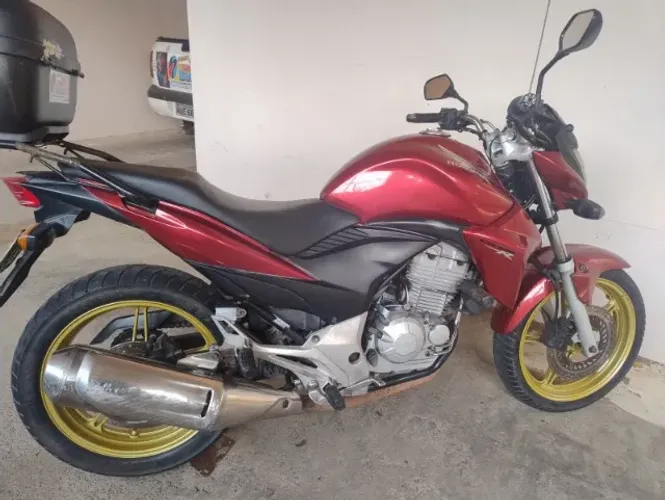 Cb 300R