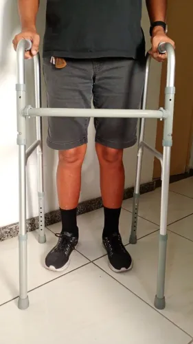 Andador Articulado Adulto Ortopédico - Novo
