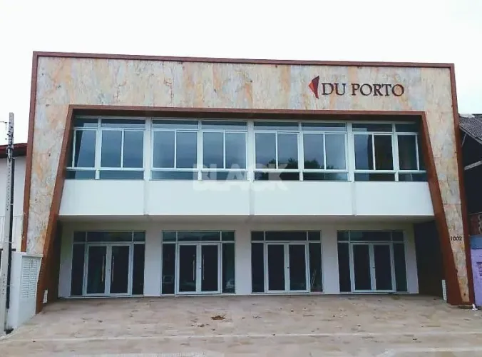 Loja comercial a venda no Centro em Torres RS