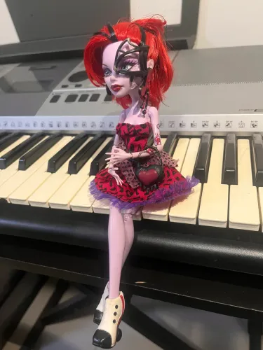Monster High Operetta Picture Day