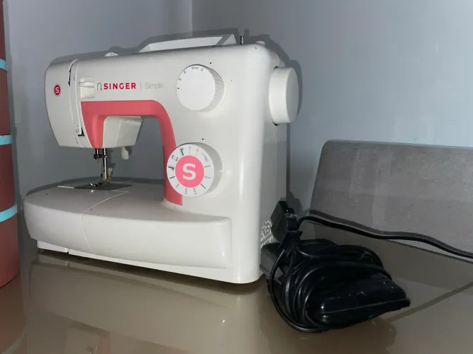 máquina de costura singer