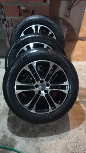 Jogo de Roda Volvo